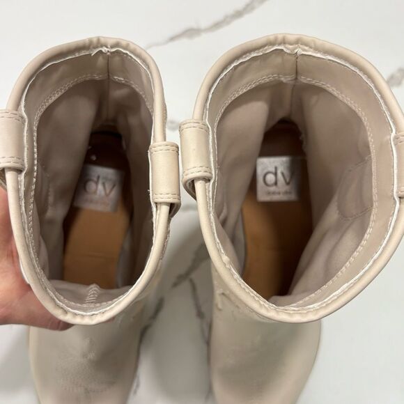 DV by Dolce Vita | Women’s Cream Oatmeal Short Cowboy Boots Ankle Western Size 6 - Picture 8 of 13